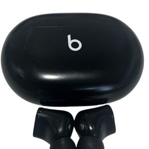 Beats by Dr. Dre - Beats Studio Buds